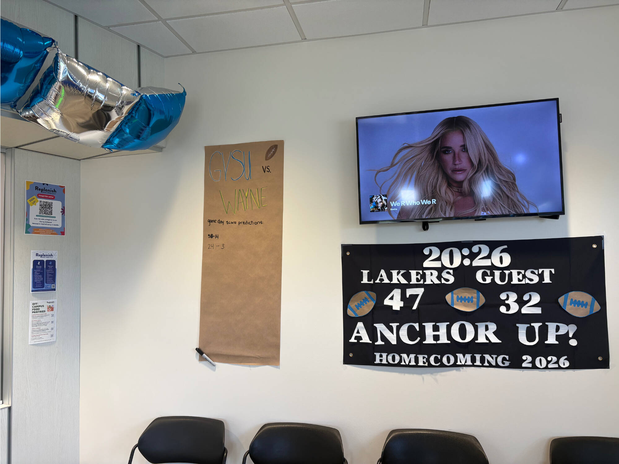 Photo of homecoming decorations